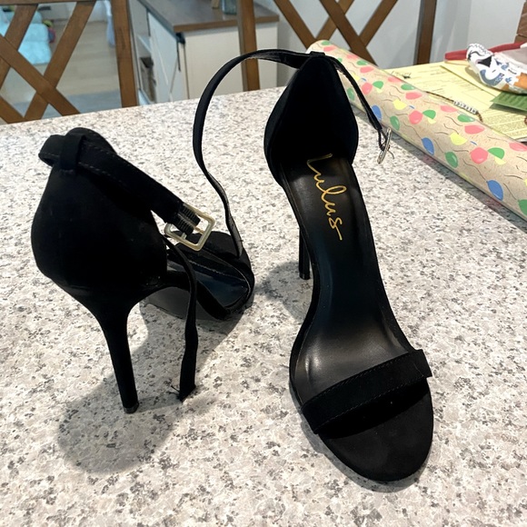 Lulus heals - Picture 1 of 2